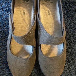 Clarks Cloud Steppers